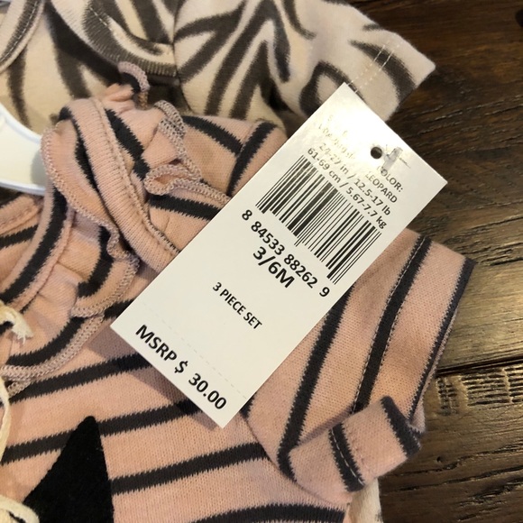 Jessica Simpson Baby Girl Onsie Sets - Picture 4 of 4